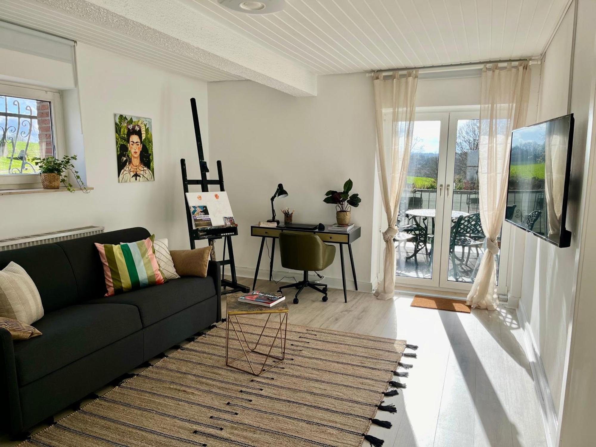 Holideis - Art-apartment - 3min To - Big Terrace - 2 Bedrooms Appartement Monschau