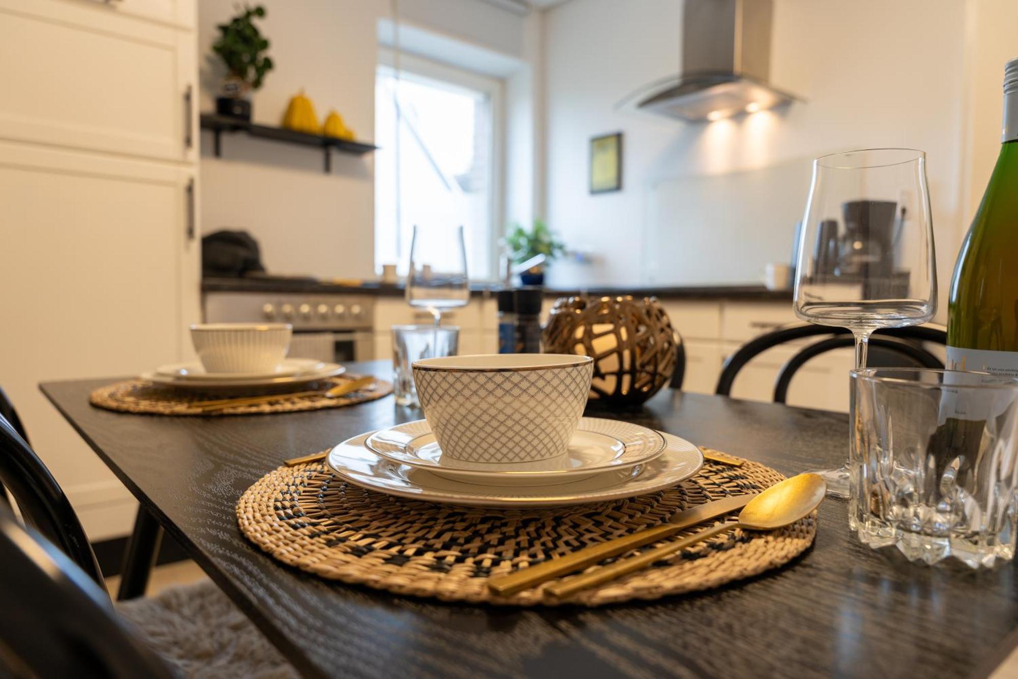 Holideis - Art-apartment - 3min To - Big Terrace - 2 Bedrooms Montjoie