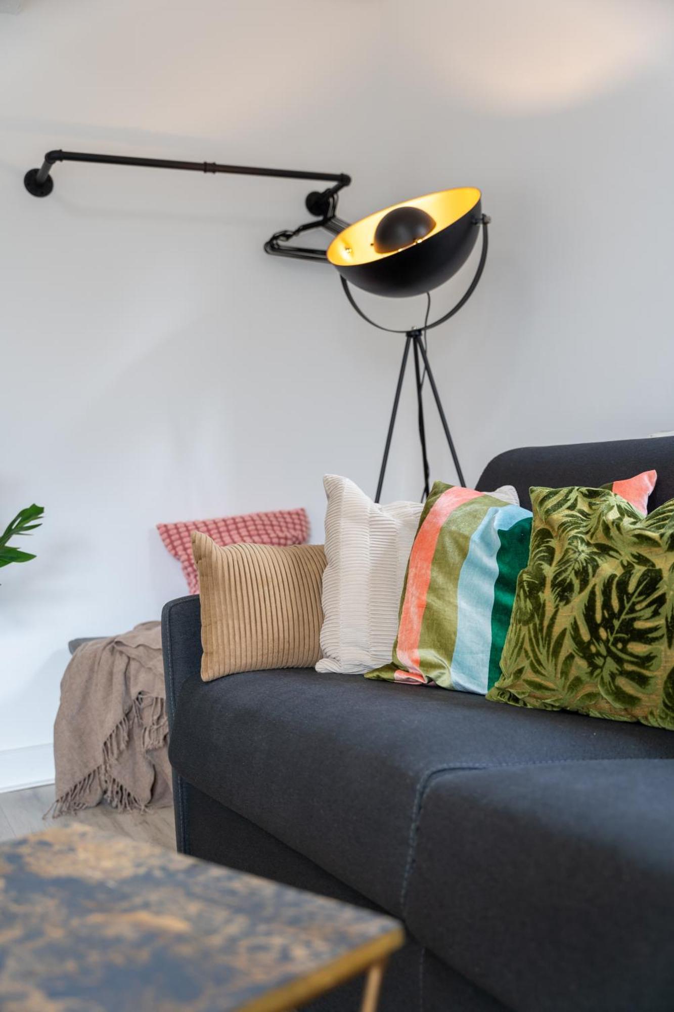 Apartment Holideis - Art-apartment - 3min To - Big Terrace - 2 Bedrooms *