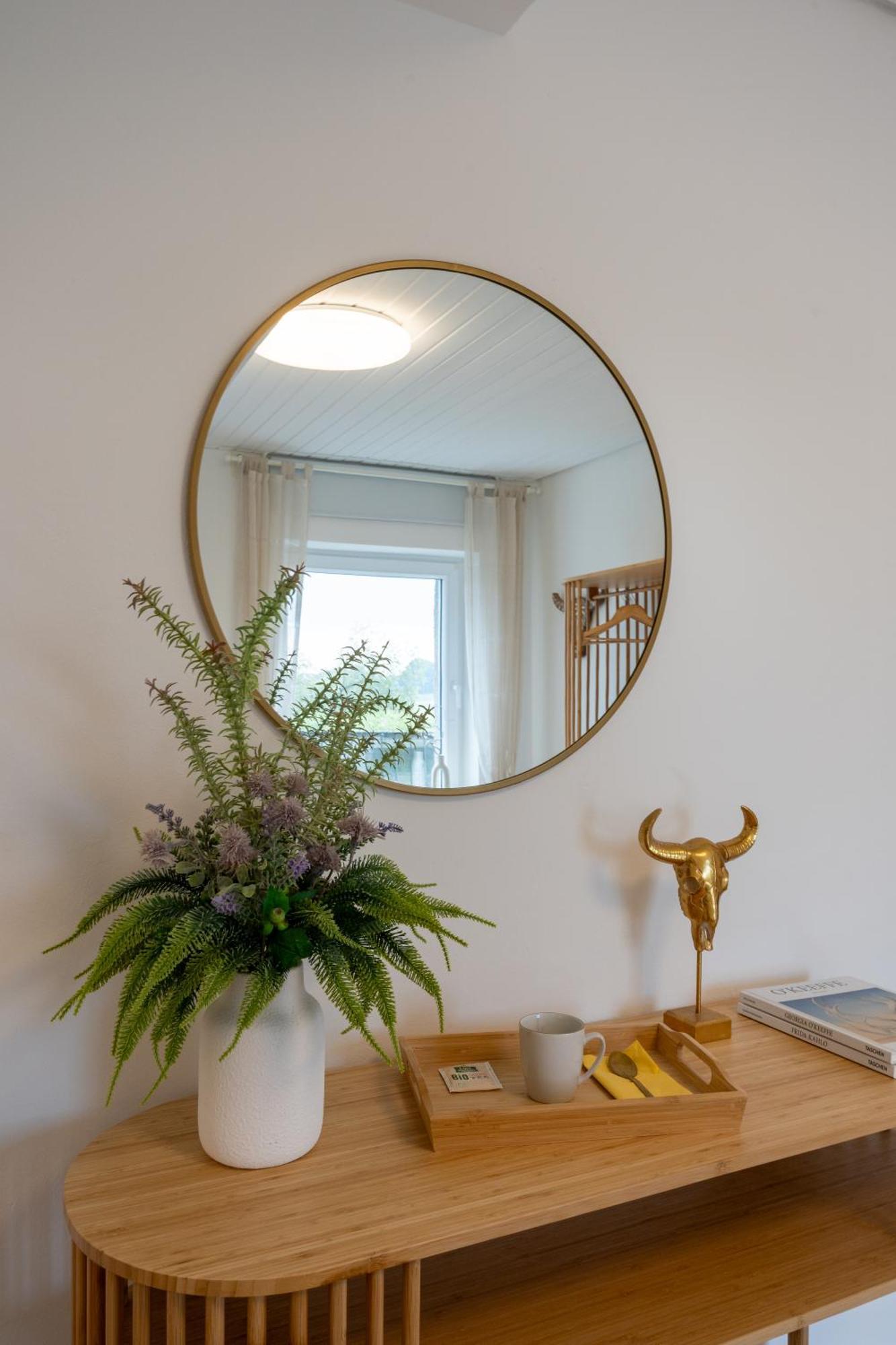 Holideis - Art-apartment - 3min To - Big Terrace - 2 Bedrooms *