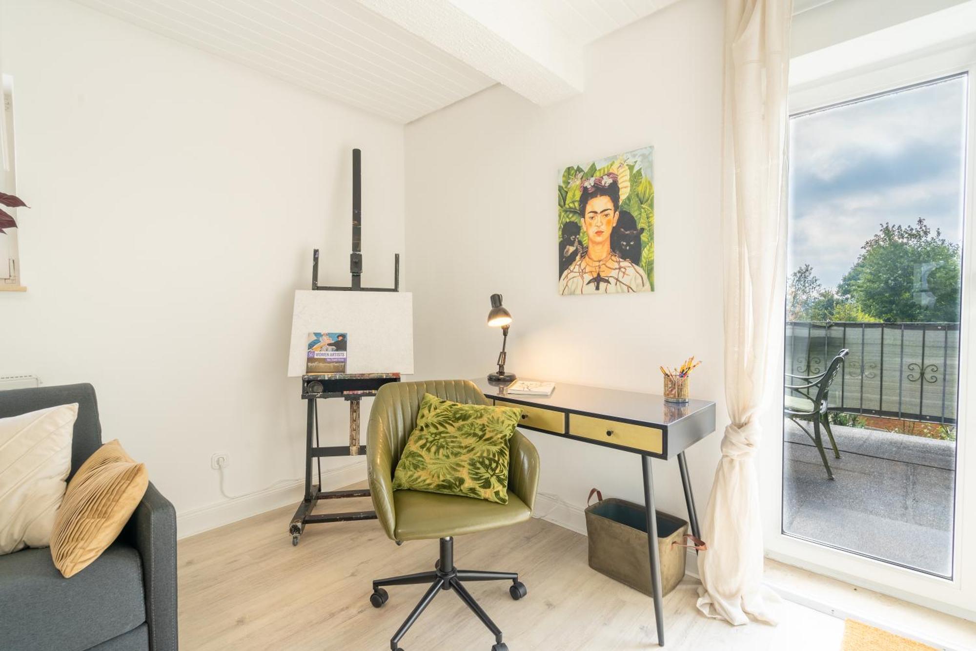 Holideis - Art-apartment - 3min To - Big Terrace - 2 Bedrooms Appartement *